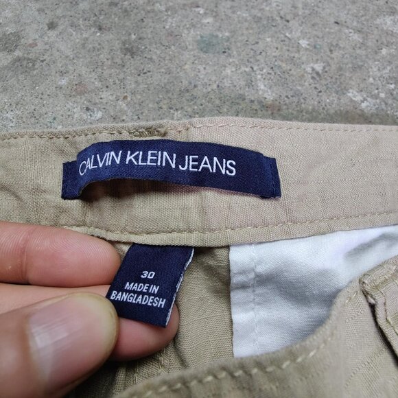 'Calvin Klein' khaki cargo shorts men's 30 - Picture 3 of 3